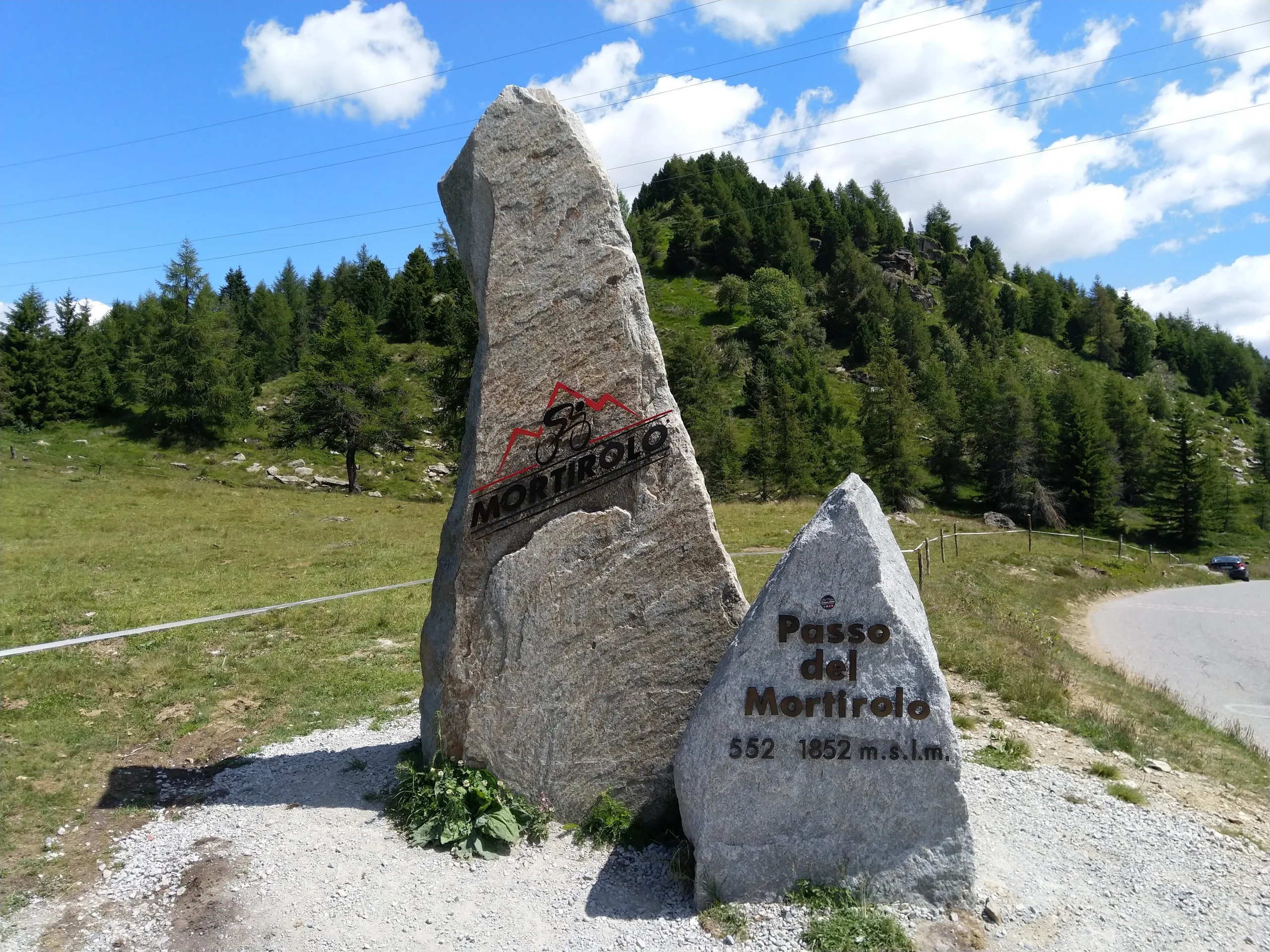 Foto rocce del passo del Mortirolo